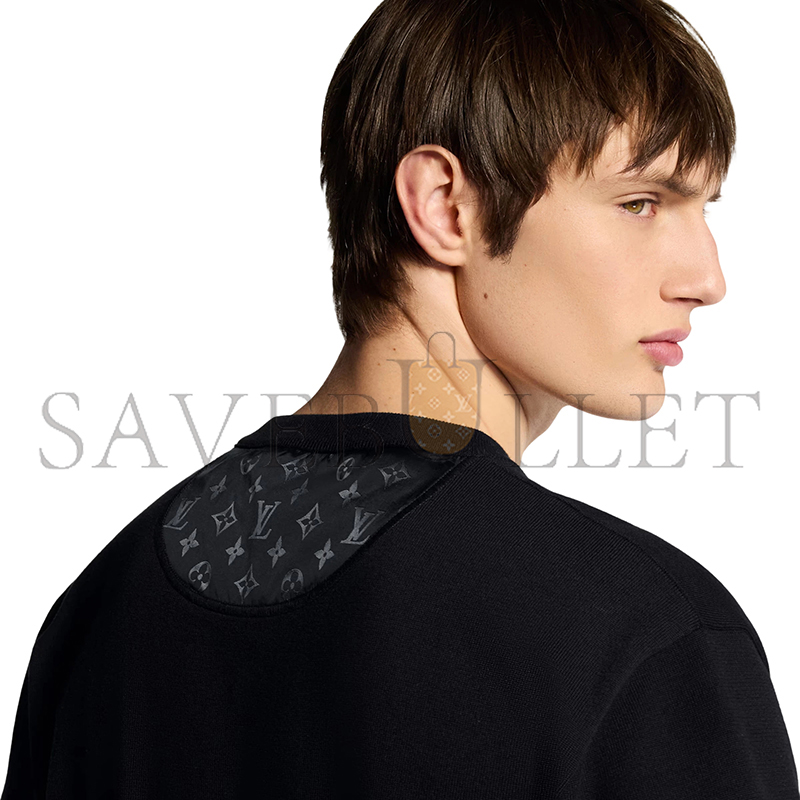 LOUIS VUITTON T-SHIRT WITH TECHNICAL SIGNATURE DETAILS 1AJRLW